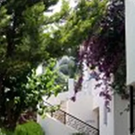 Cennet Ξενοδοχείο με διαμερίσματα 2*