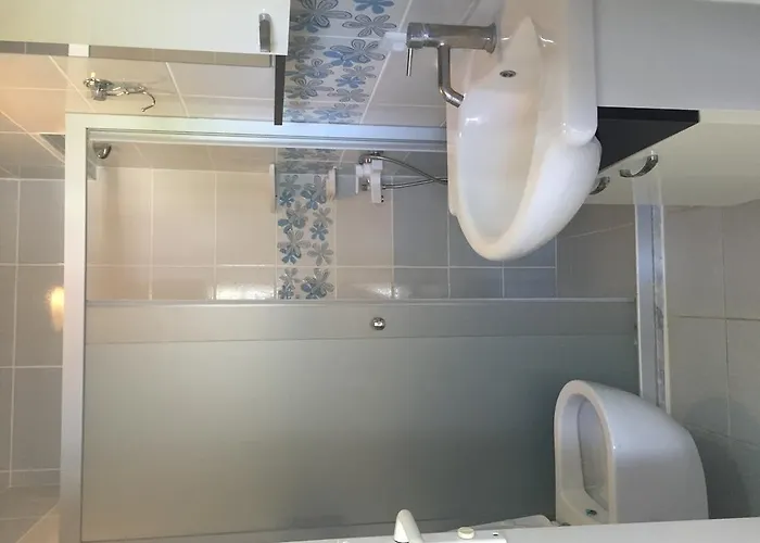 מלון דירות Cennet 2*