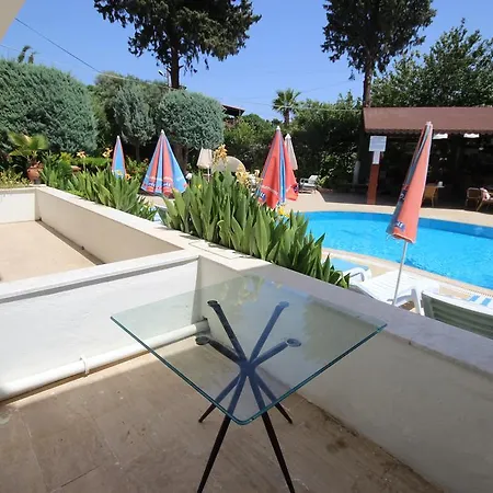 Hotel de apartamente Cennet 2*