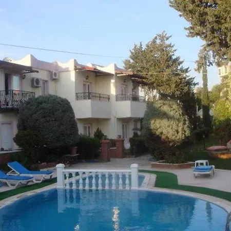 Cennet Aparthotel 2*