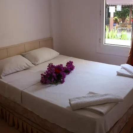 Cennet Aparthotel