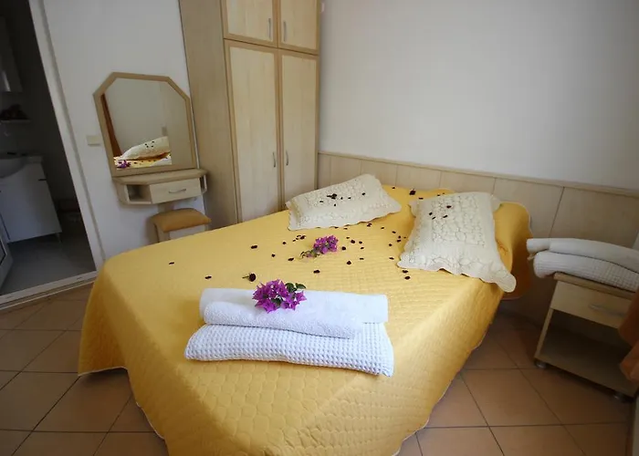 Aparthotel Cennet 2*